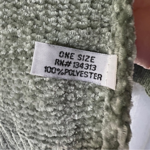 Chenille Pullover Poncho - Picture 8 of 9